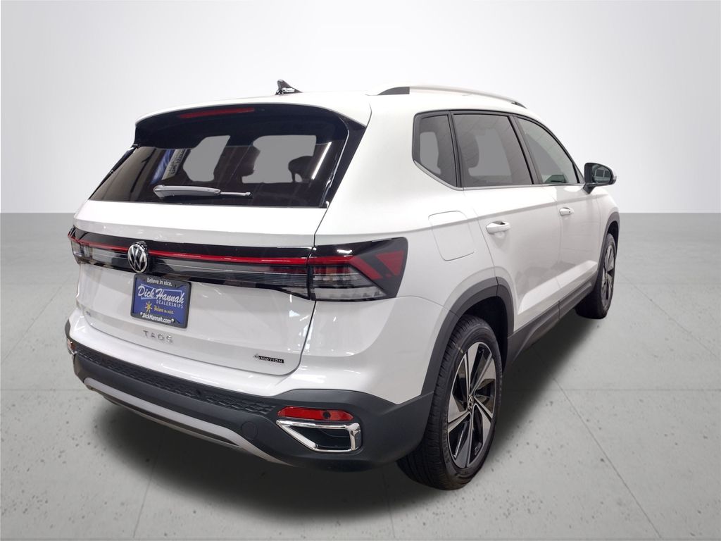 2025 Volkswagen Taos SE photo 12