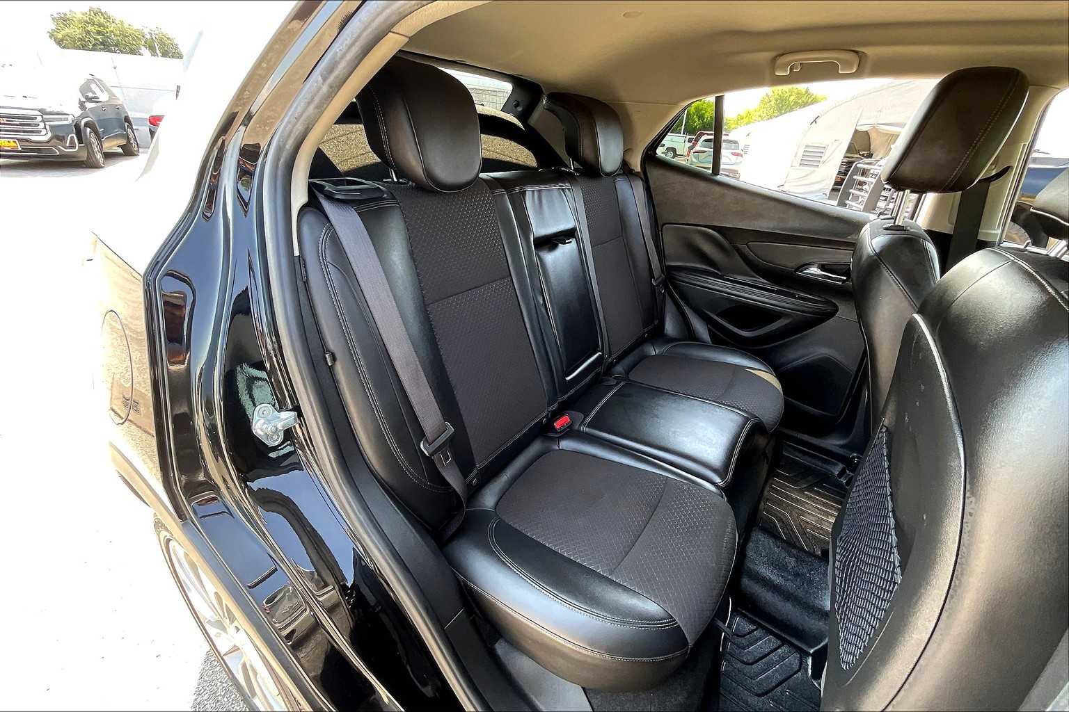2020 Buick Encore Preferred photo 18