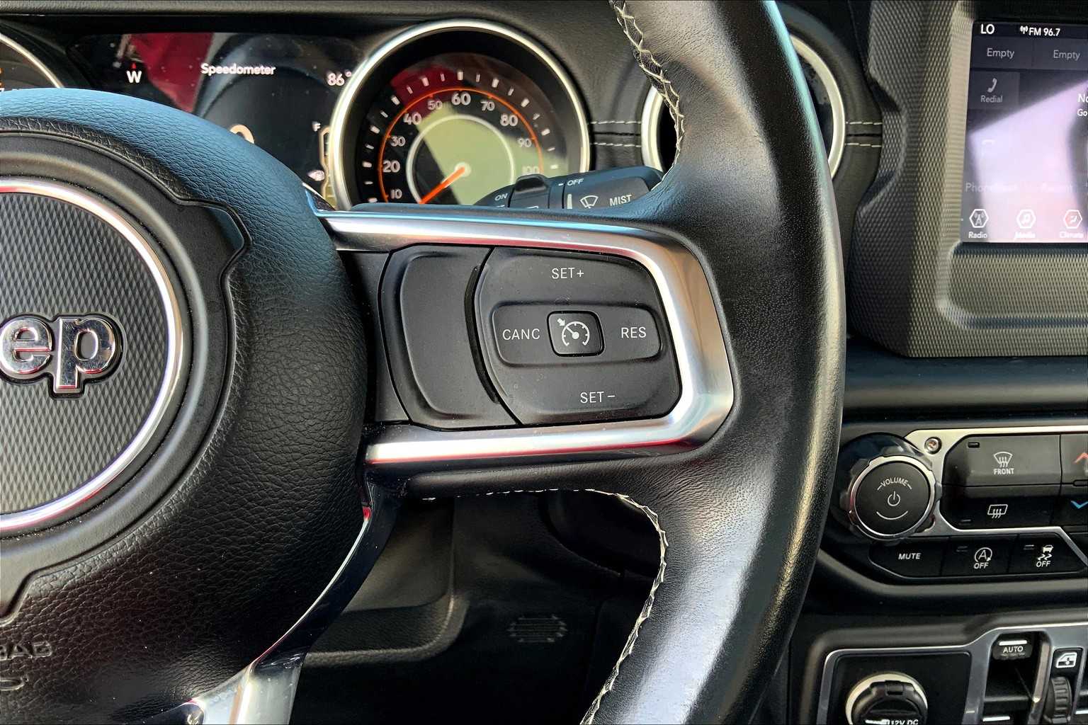 2018 Jeep Wrangler Unlimited Sahara photo 21