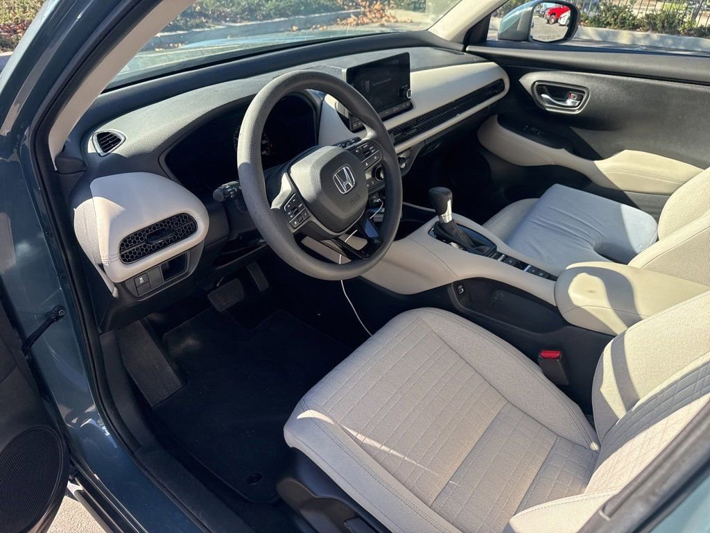 2023 Honda HR-V LX photo 4
