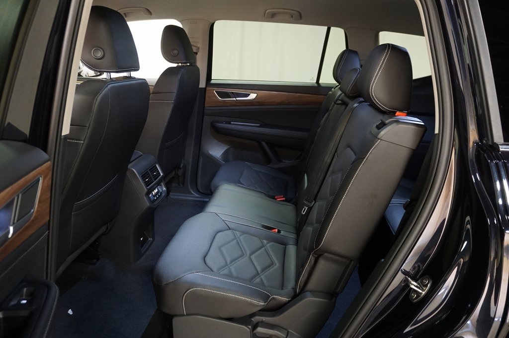 2026 Volkswagen Atlas SE photo 11