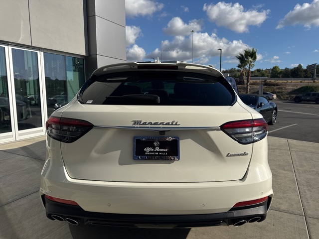 2022 Maserati Levante Modena photo 6
