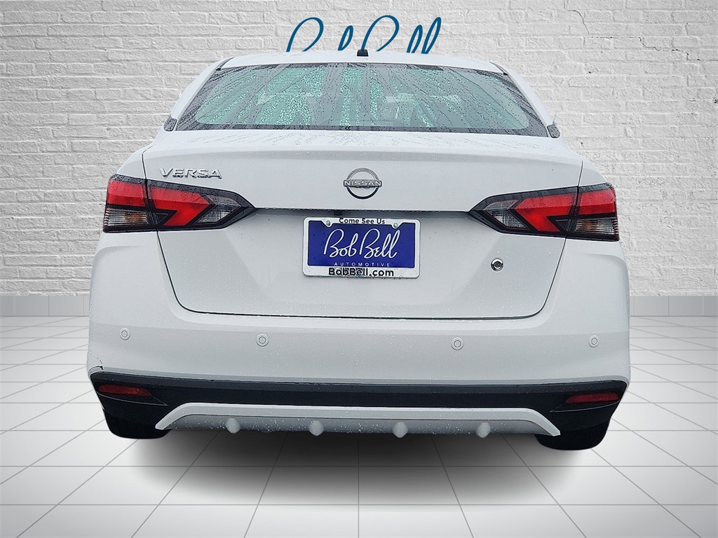 2024 Nissan Versa 1.6 S photo 5