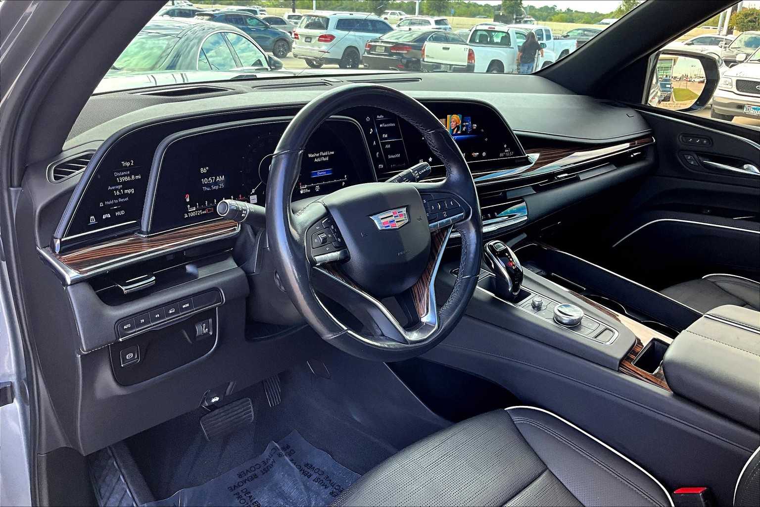 2021 Cadillac Escalade Premium Luxury photo 12