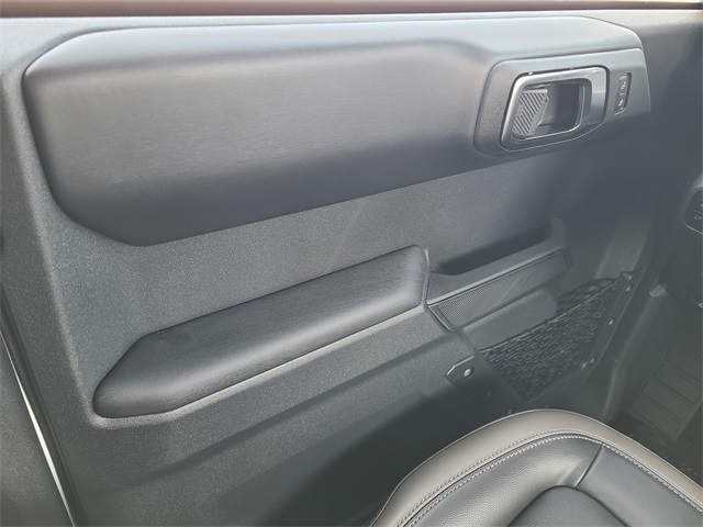 2025 Ford Bronco Outer Banks photo 30