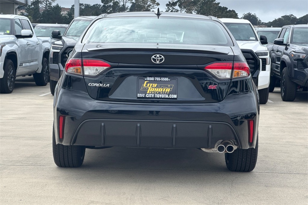 2026 Toyota Corolla SE photo 3