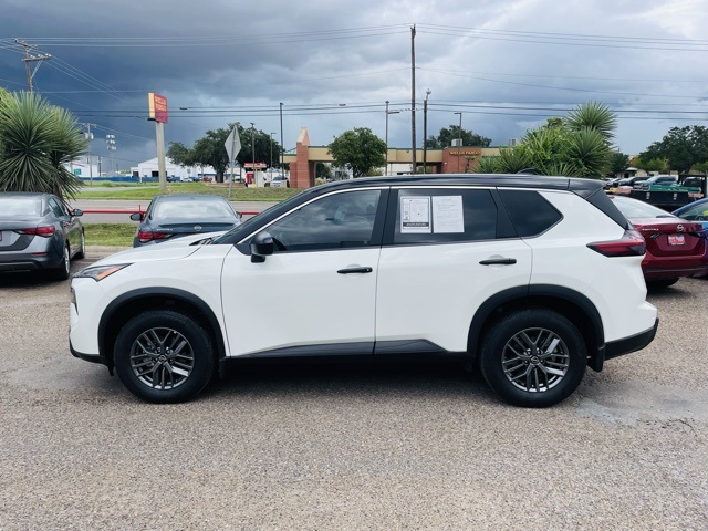2025 Nissan Rogue S photo 3