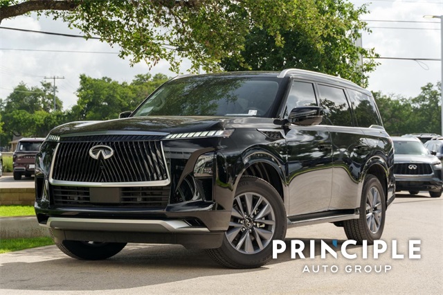2025 Infiniti QX80 Pure photo 2