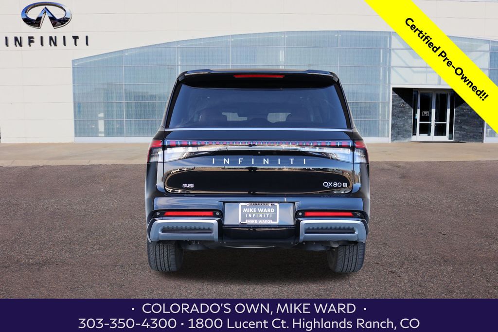 2025 Infiniti QX80 Luxe photo 3