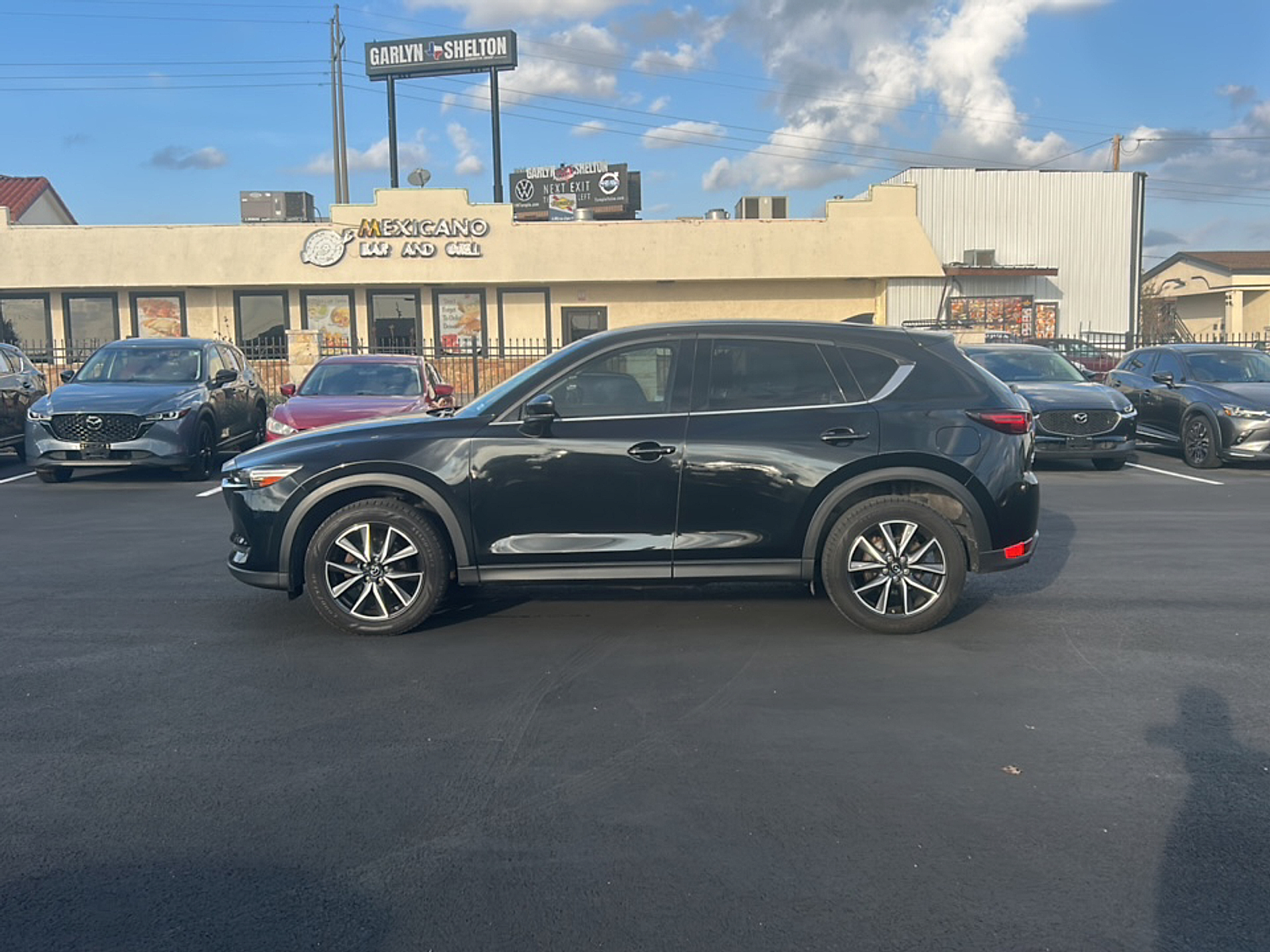 2017 Mazda CX-5 Grand Touring photo 2