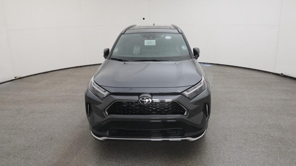 2025 Toyota RAV4 Hybrid XSE photo 2