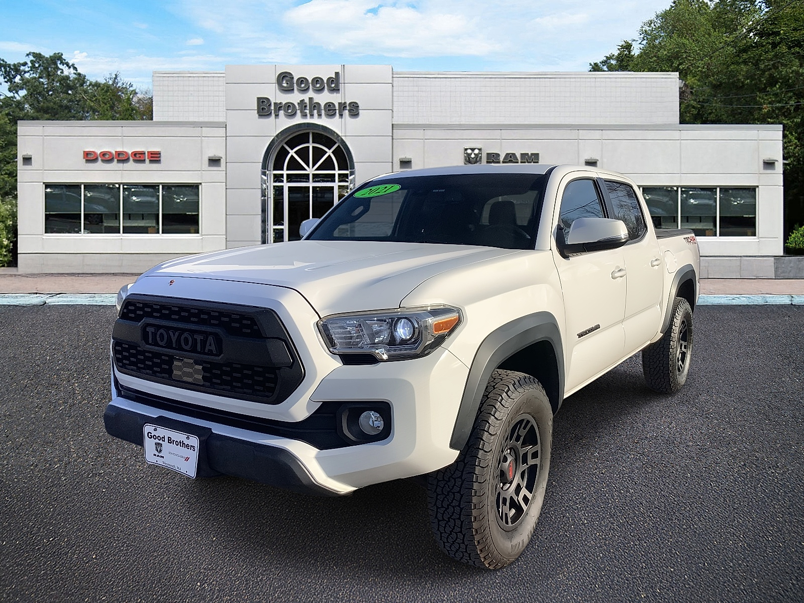 2021 Toyota Tacoma TRD Off Road's photo
