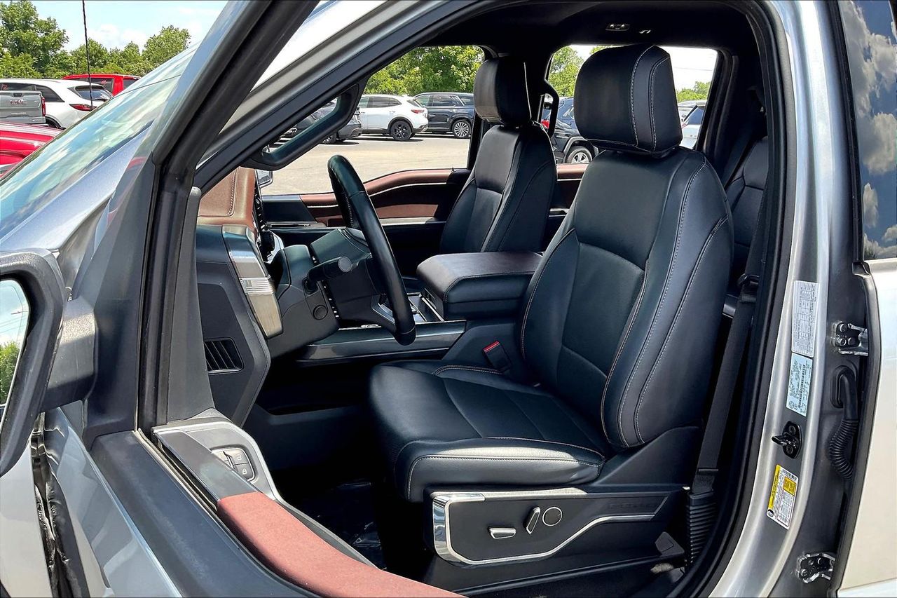 2023 Ford F-150 Lariat photo 18