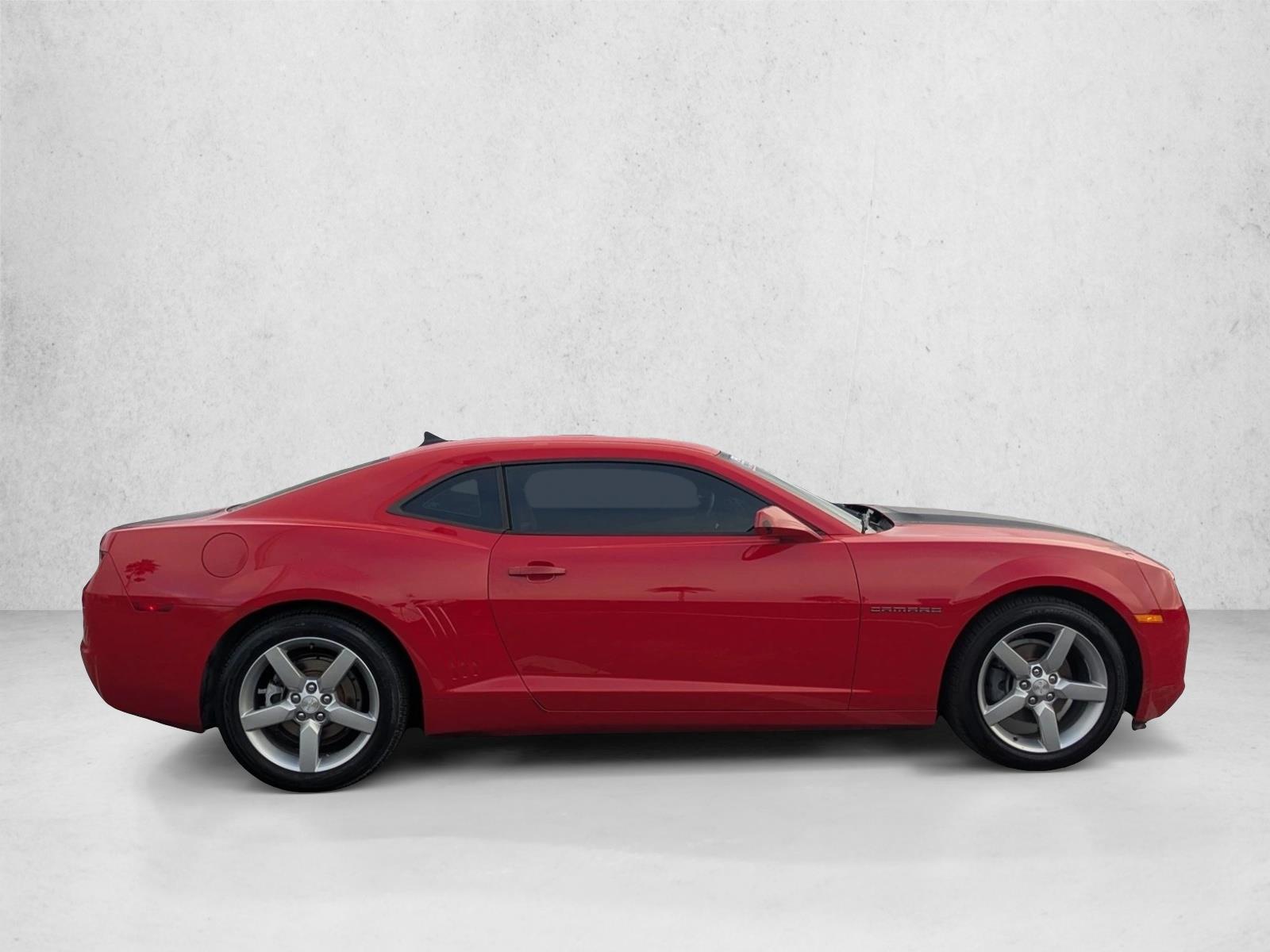 2011 Chevrolet Camaro 2LT photo 4