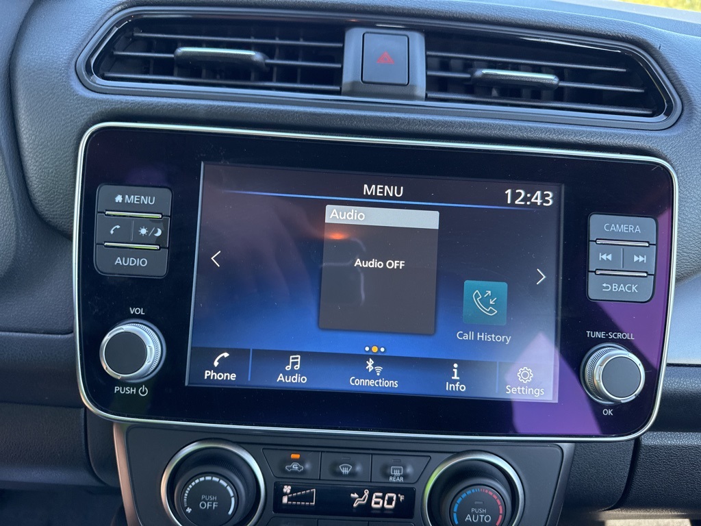 2024 Nissan Leaf S photo 14
