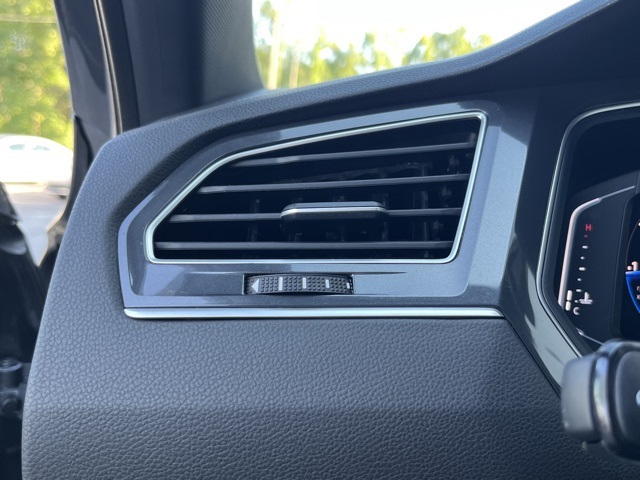 2024 Volkswagen Tiguan SEL R-Line Black photo 34