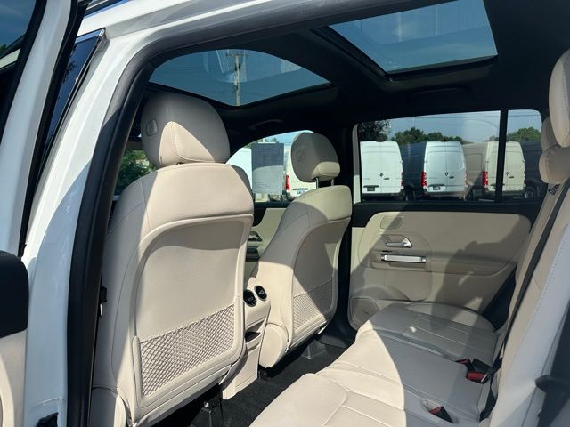 2025 Mercedes Benz GLB 250 4MATIC photo 15