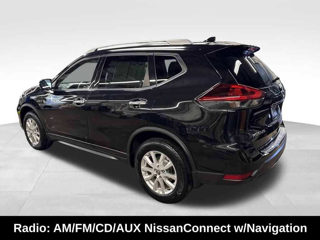 2018 Nissan Rogue SV photo 3