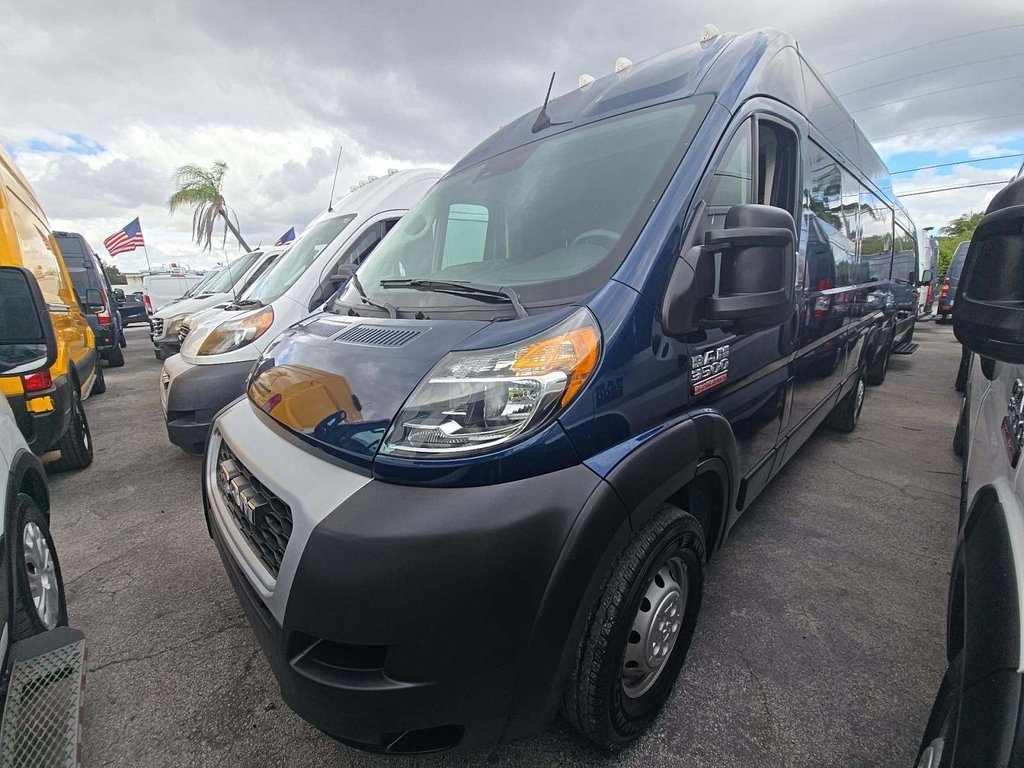 2022 Ram 3500 photo 3