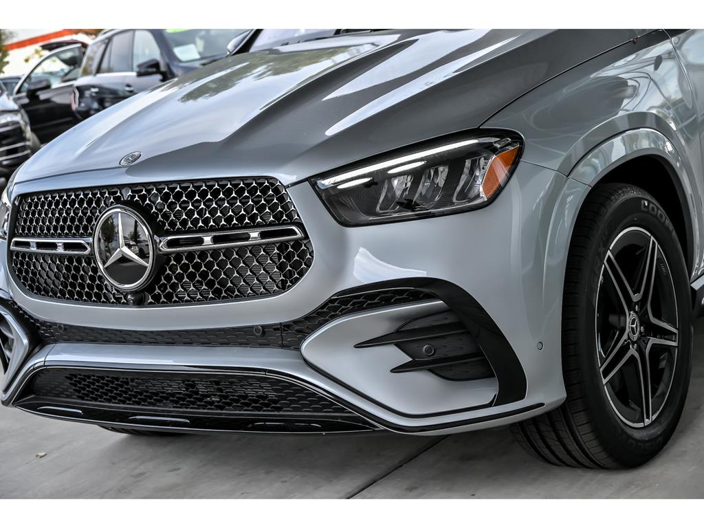 2026 Mercedes Benz GLE 450 4MATIC photo 2