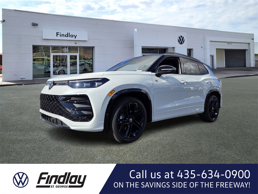 2026 Volkswagen Tiguan SE R-LINE BLACK's photo