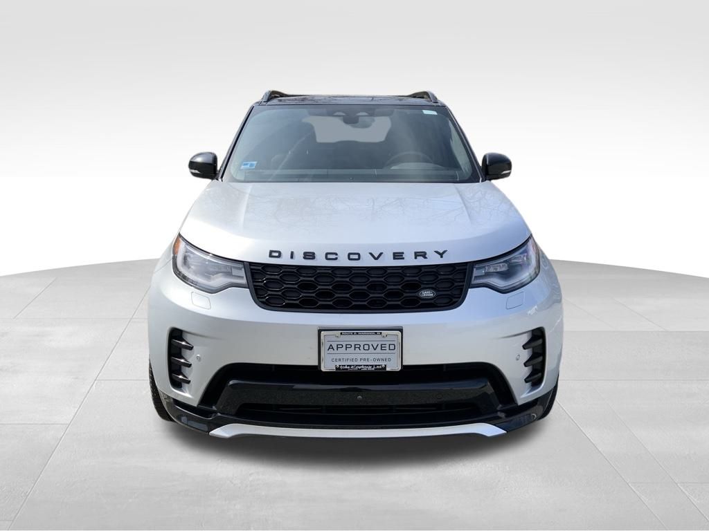 2024 Land Rover Discovery SE photo 2
