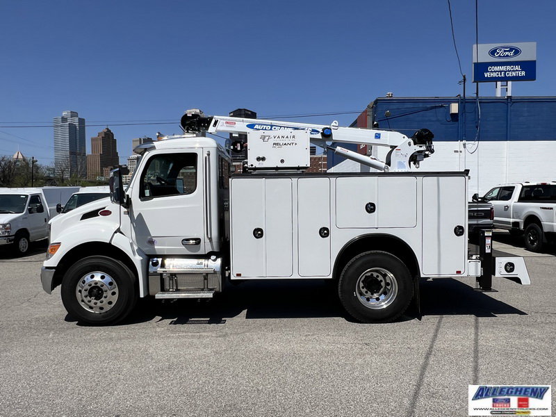 1996 Peterbilt 477 photo 2