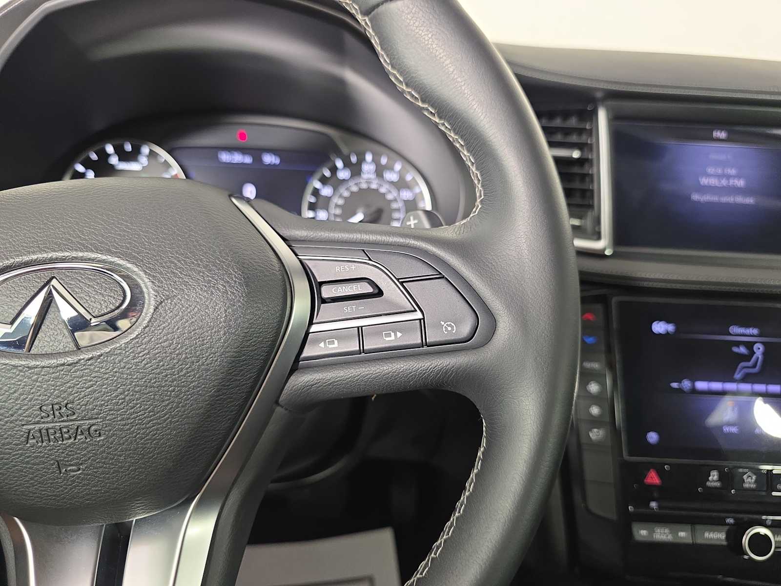 2020 Infiniti QX50 Luxe photo 19