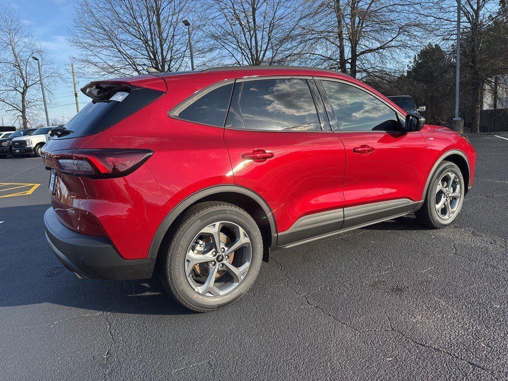 2025 Ford Escape ST-Line photo 9