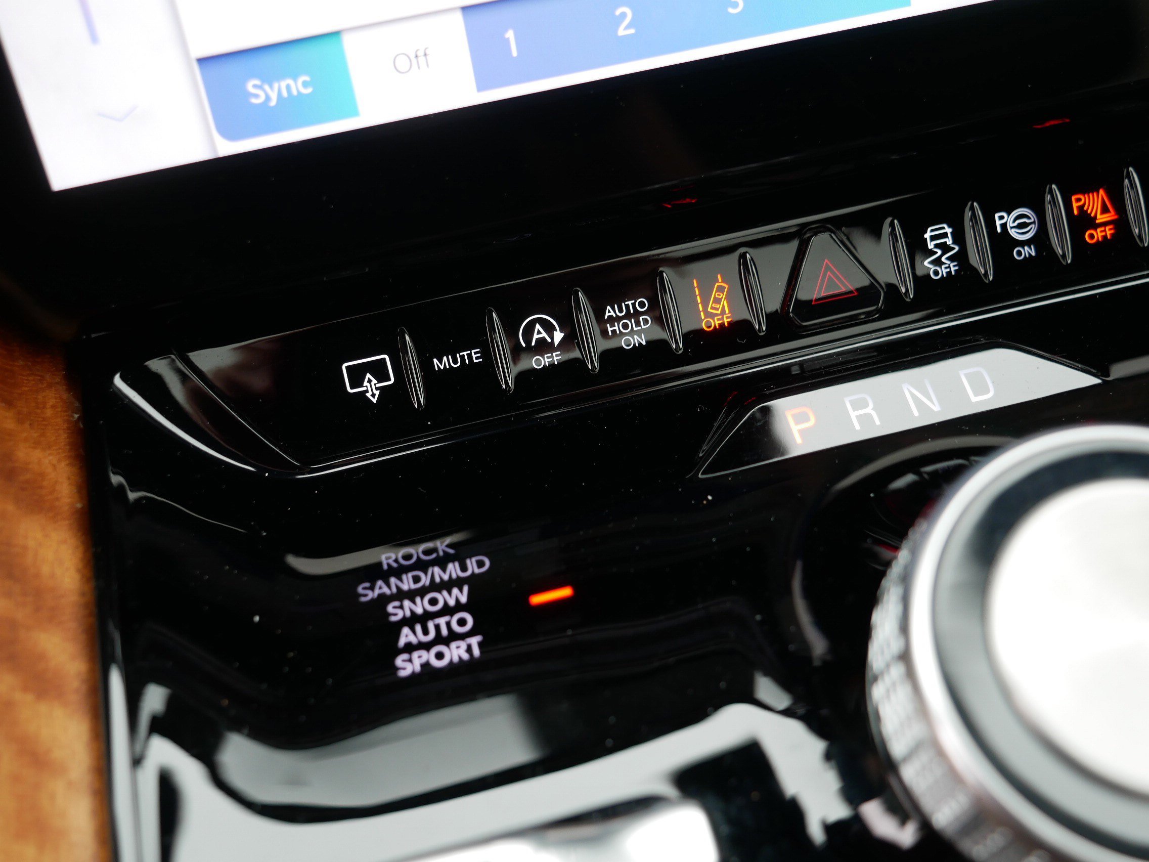 2024 Jeep Grand Wagoneer L III photo 32