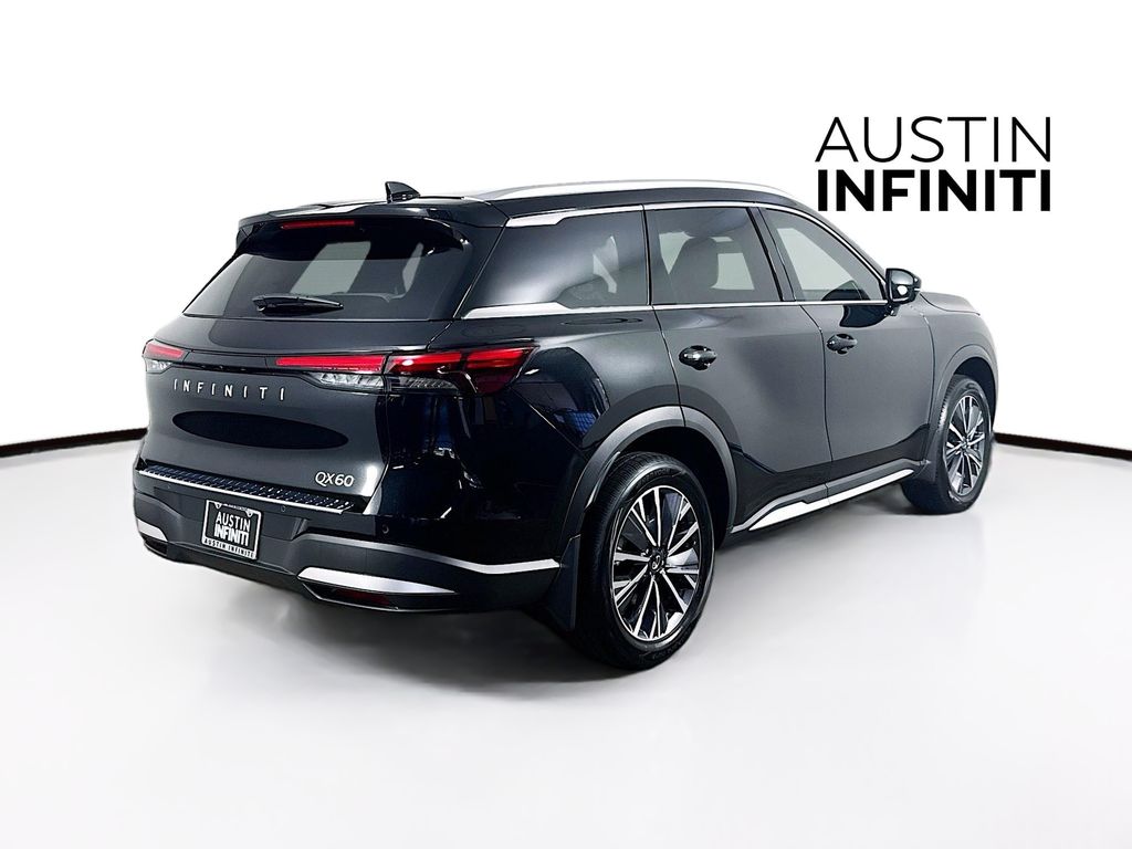 2026 Infiniti QX60 Luxe photo 5