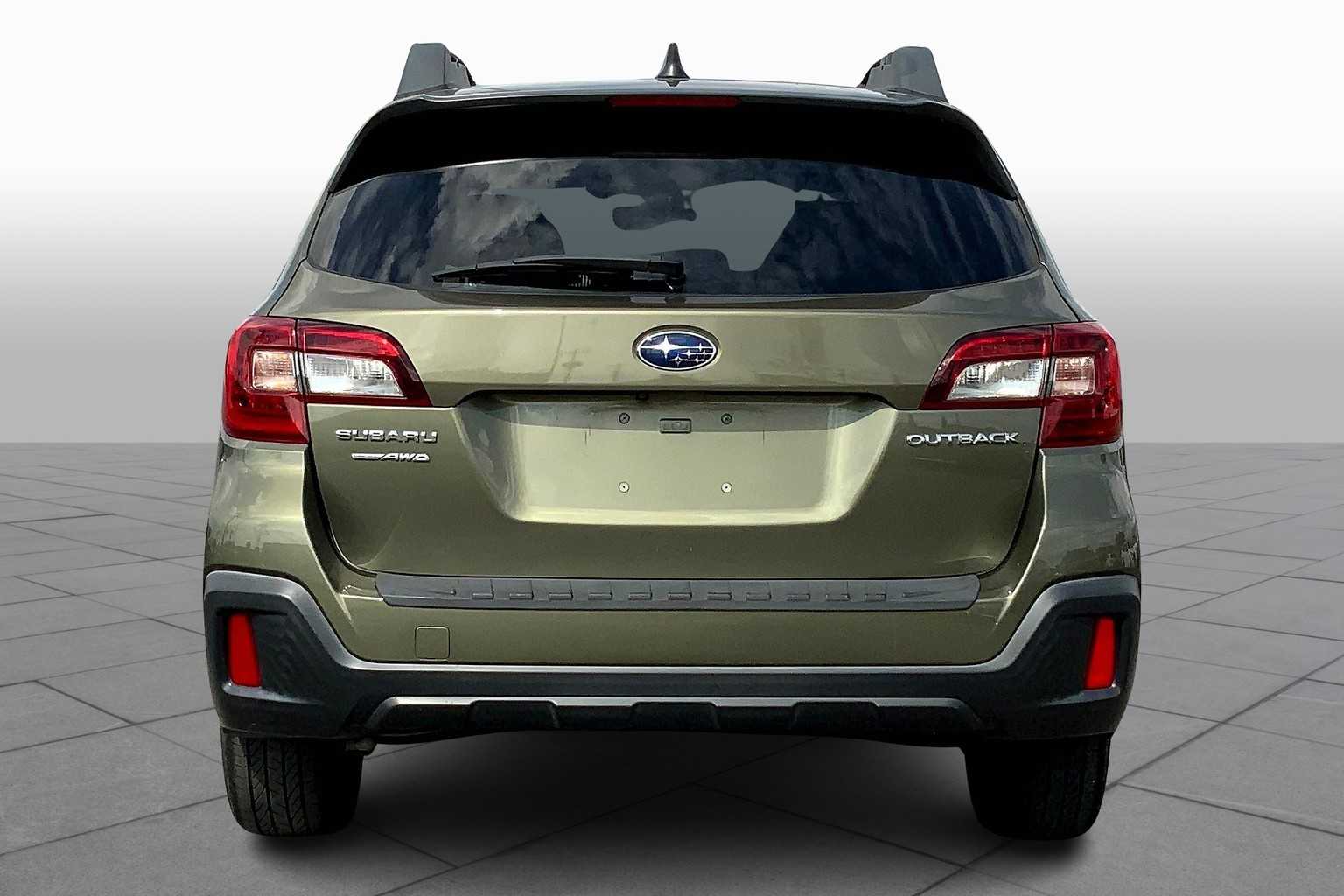 2019 Subaru Outback Premium photo 4