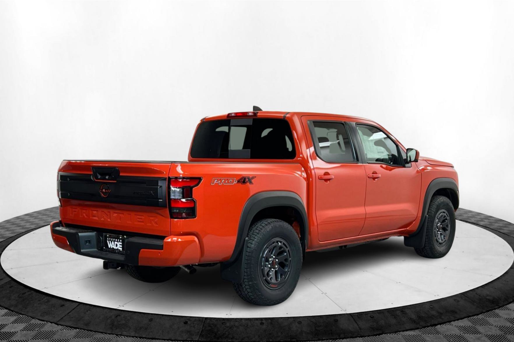2025 Nissan Frontier PRO-4X photo 5
