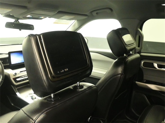 2022 Ford Explorer XLT photo 12