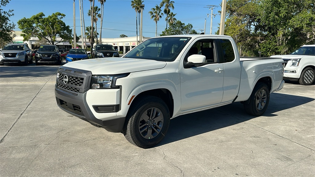 2025 Nissan Frontier King Cab SV photo 3