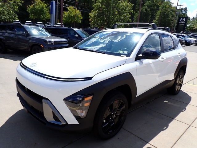 2026 Hyundai Kona SEL photo 5