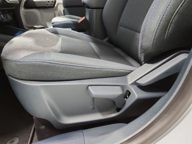 2025 Ford Maverick XLT photo 3