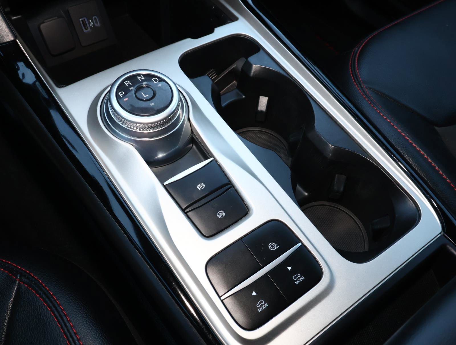 2023 Ford Explorer ST-Line photo 26