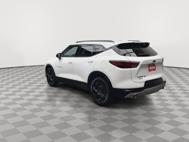 2024 Chevrolet Blazer 2LT photo 2