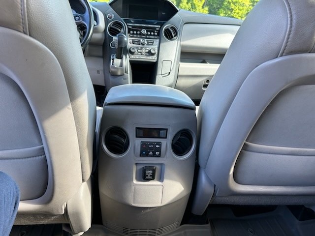 2015 Honda Pilot EX-L photo 9