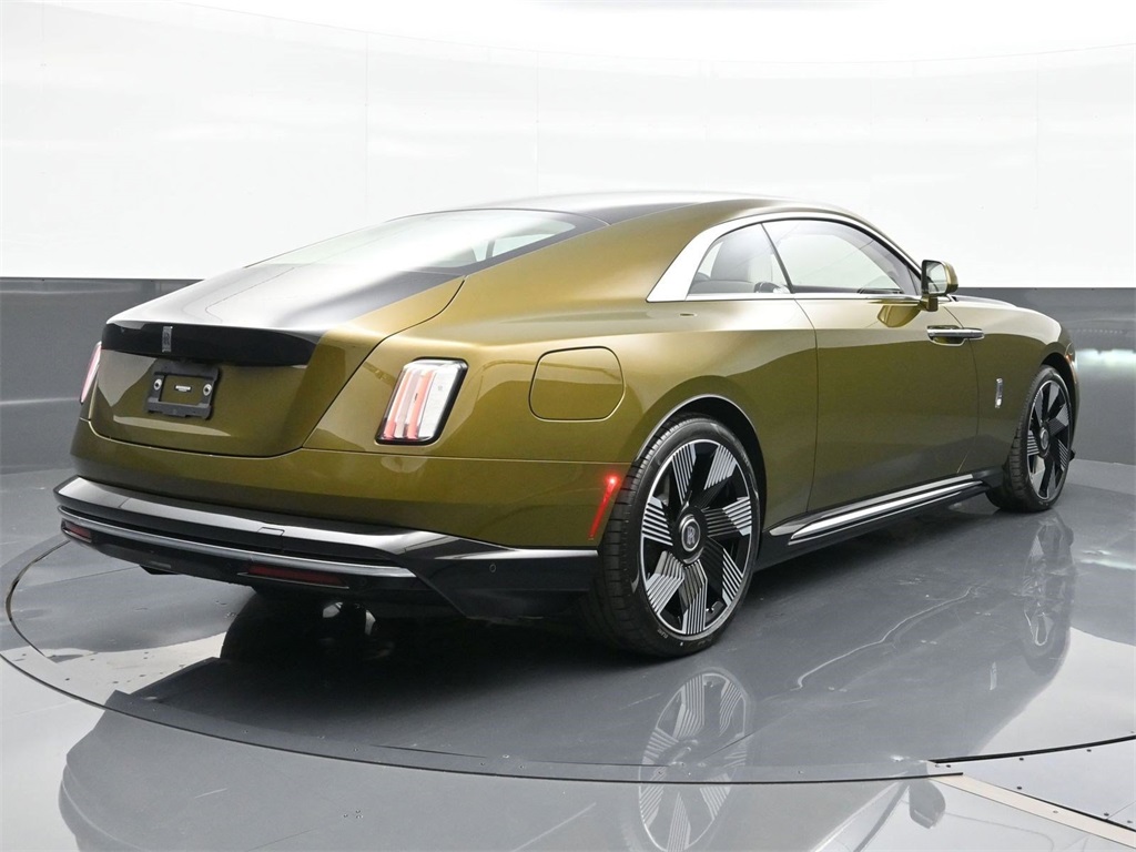2025 Rolls Royce Spectre photo 2