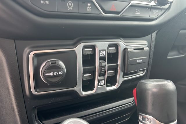 2022 Jeep Gladiator Overland photo 32