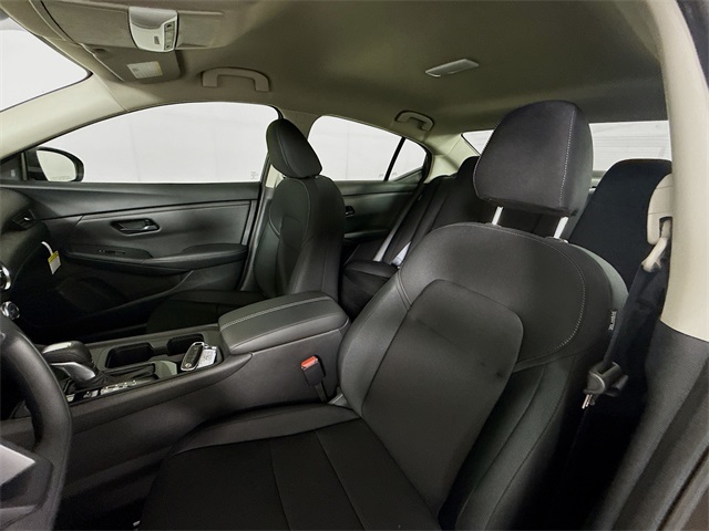 2025 Nissan Sentra S photo 5