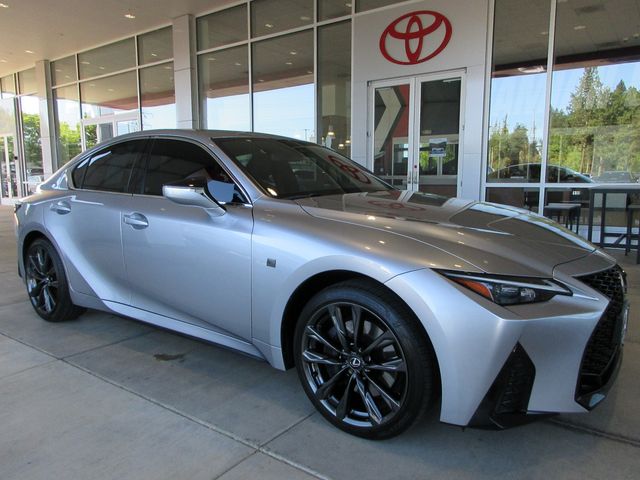 2024 Lexus IS 300 photo 3