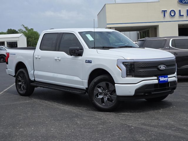2025 Ford F-150 Lightning photo 2