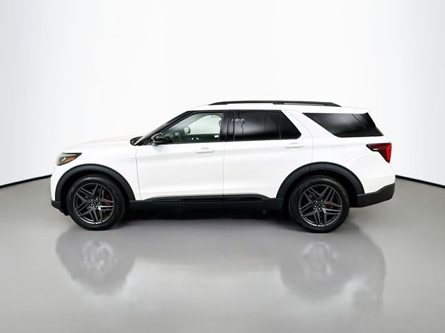 2025 Ford Explorer ST photo 4