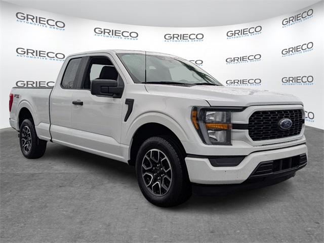 2023 Ford F-150 XL's photo
