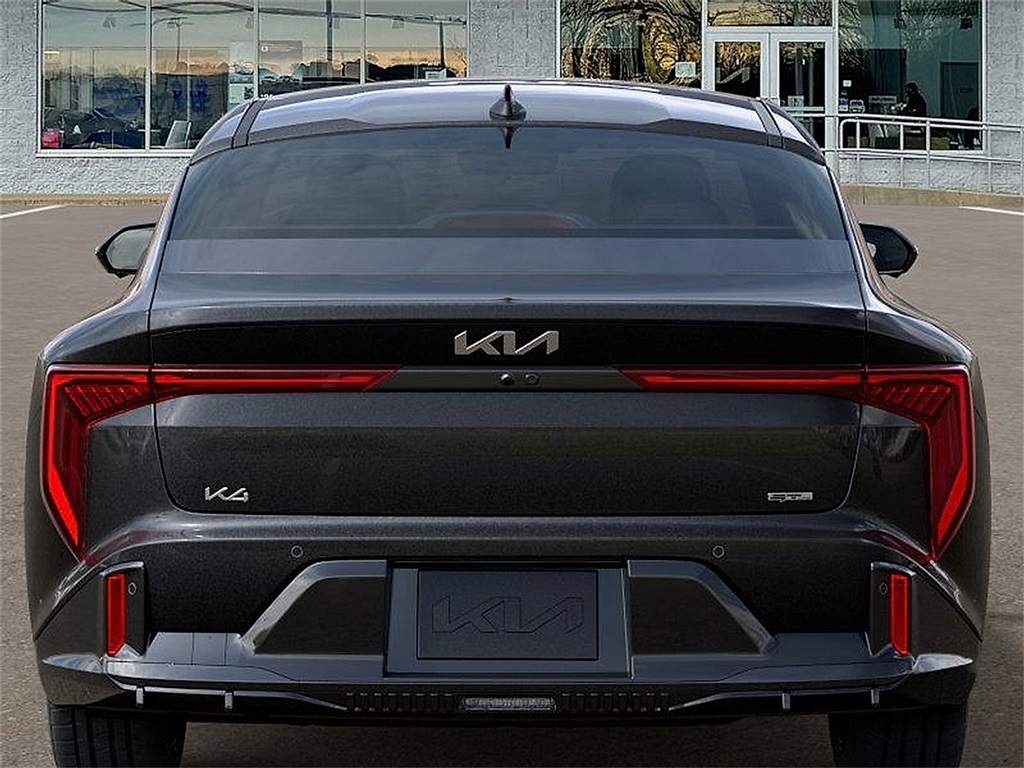 2025 Kia K4 GT-Line Turbo photo 11