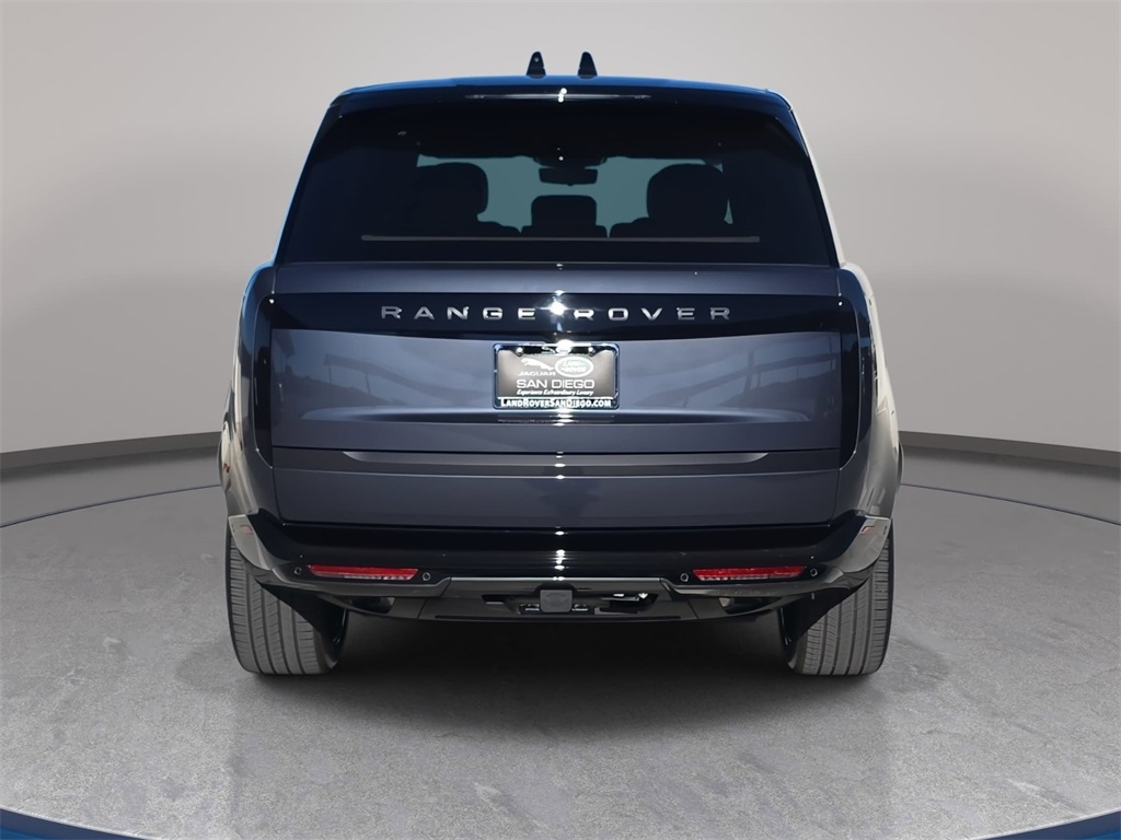 2025 Land Rover Range Rover SE photo 3