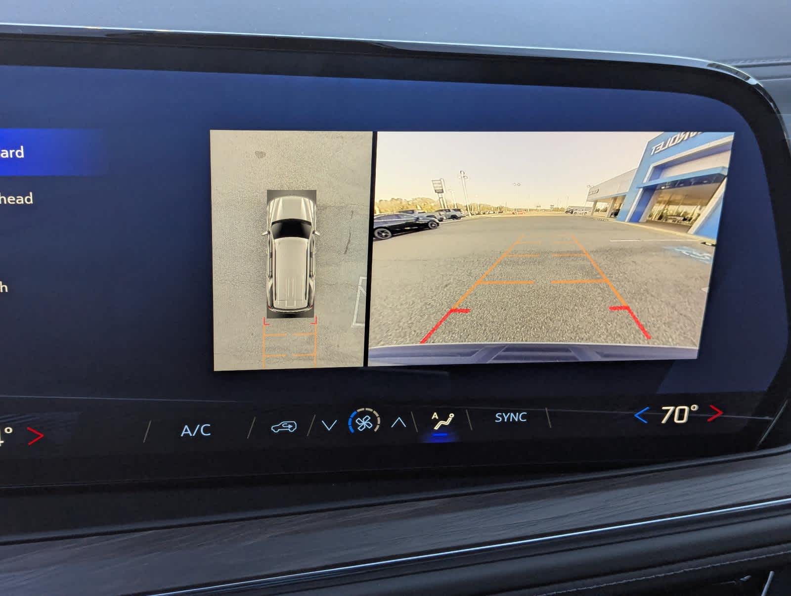 2025 Chevrolet Tahoe LS photo 4